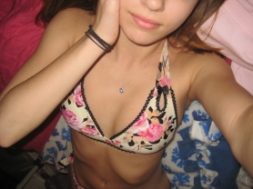 Cute 18yo girl Posing Nude - #15