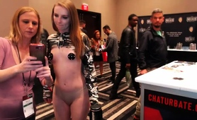 seductive-amateur-teen-shows-off-her-lovely-body-in-public