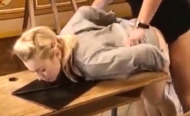 Colegiala Se Folla A Su Profesor Anal