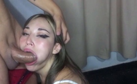 cock-loving-amateur-teen-facialized-after-fabulous-blowjob