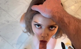 Beautiful Babe Strips Naked And Provides Blowjob Service