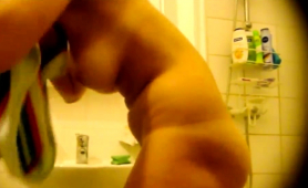 amateur-babe-exposes-her-fabulous-tits-and-ass-on-hidden-cam